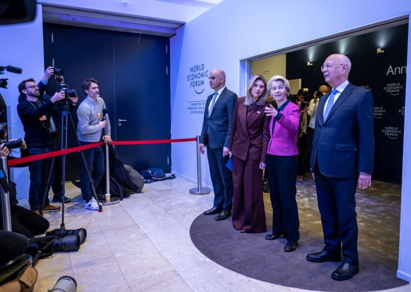 Elitni forum u Davosu omiljena tema teoretičara urote, ovo su neke od najluđih teza