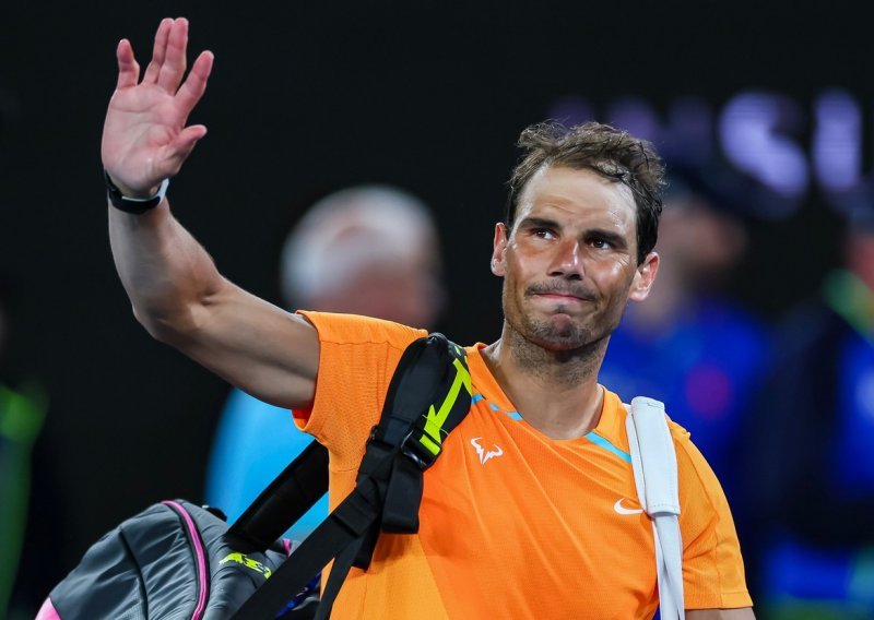 Šok na Australian Openu; Rafa Nadal ispao već u prvom meču pa teren napustio u suzama ; izbacio ga je 65. tenisač svijeta...