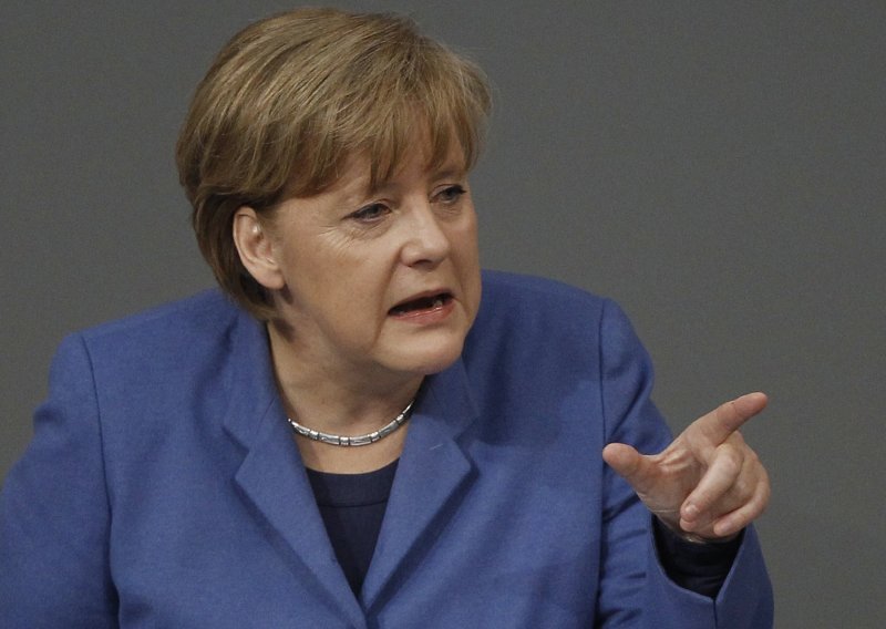 Nijemci sve manje vjeruju Angeli Merkel