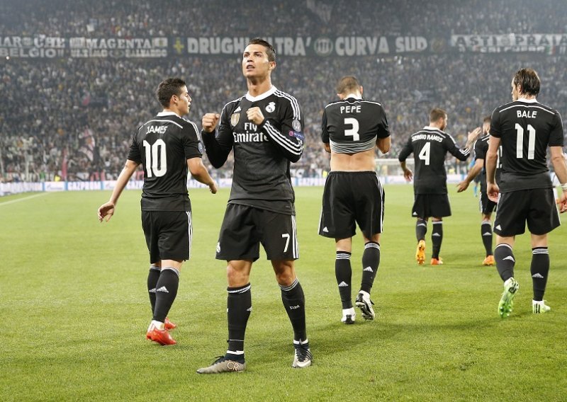 Ronaldo s bijele točke poništio Messijevu prednost