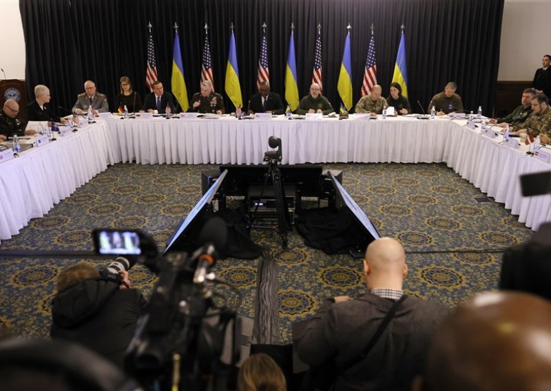 SAD pozvao saveznike da 'zagrebu dublje' u pružanju podrške Ukrajini
