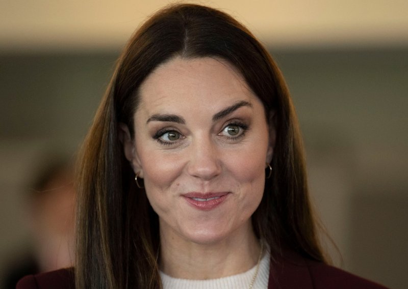 Tajna vitke linije Kate Middleton: Ujutro skače na trampolinu, a evo na što je zbog Louisa pristala