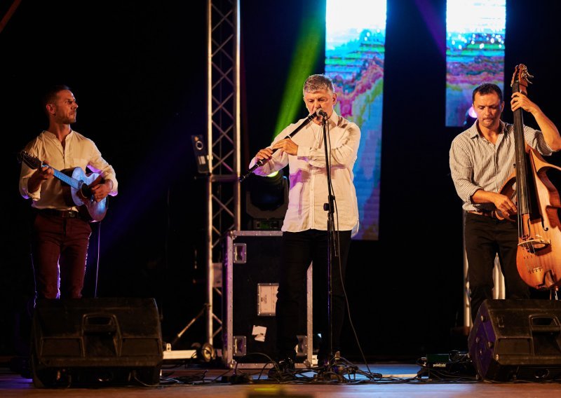 Hojsak & Novosel najavili humanitarni koncert  uz posebnoga gosta