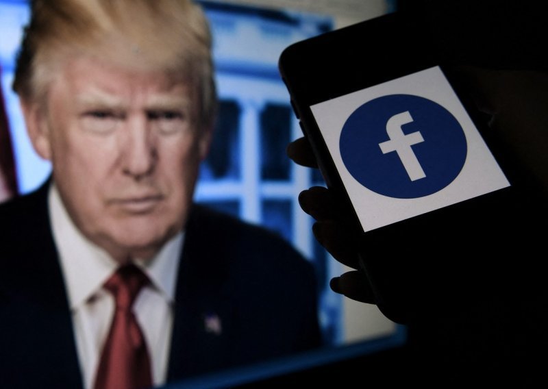 Meta vratila Facebook račun bivšeg predsjednika Donalda Trumpa