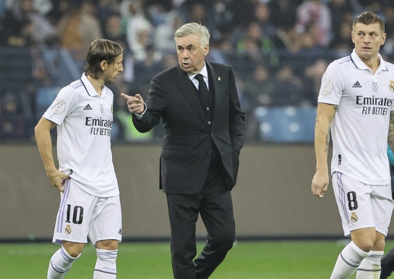 Nakon dramatične pobjede trener Reala Ancelotti umro od smijeha na pitanje o Luki Modriću