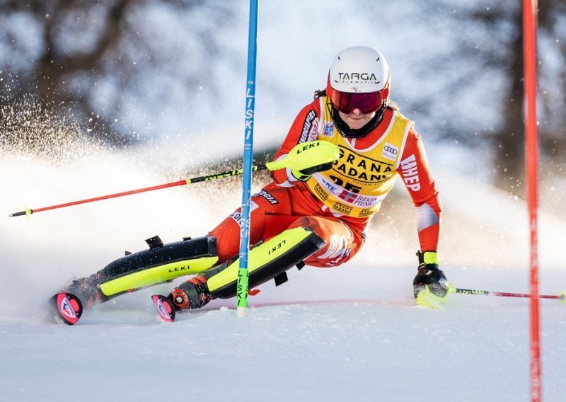 Sjajna Zrinka Ljutić drži šesto mjesto nakon prve vožnje slaloma; u vodstvu je nedodirljiva Mikaela Shiffrin