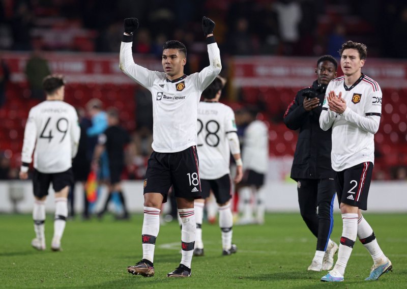 Manchester United nije dozvolio iznenađenje na Old Traffordu, 'Crvene vragove' su do prolaska u Kupu vodili Brazilci