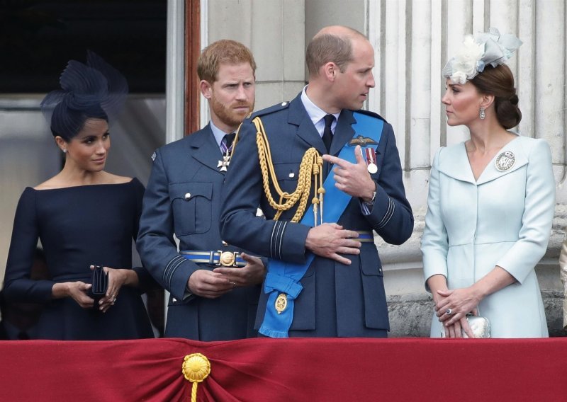 Kralj Charles spreman je na ustupke kako bi Harry došao na krunidbu, ali William se tome oštro protivi