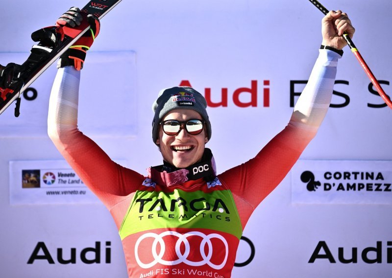 Švicarski skijaš Marco Odermatt stigao je do druge pobjede u dva dana te se učvrstio u ukupnom poretku