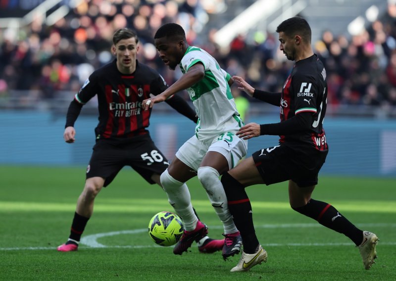 [FOTO] Milanov debakl na San Siru od jedne od najlošijih momčadi prvenstva; 'Rossoneri' su zaista u lošoj formi