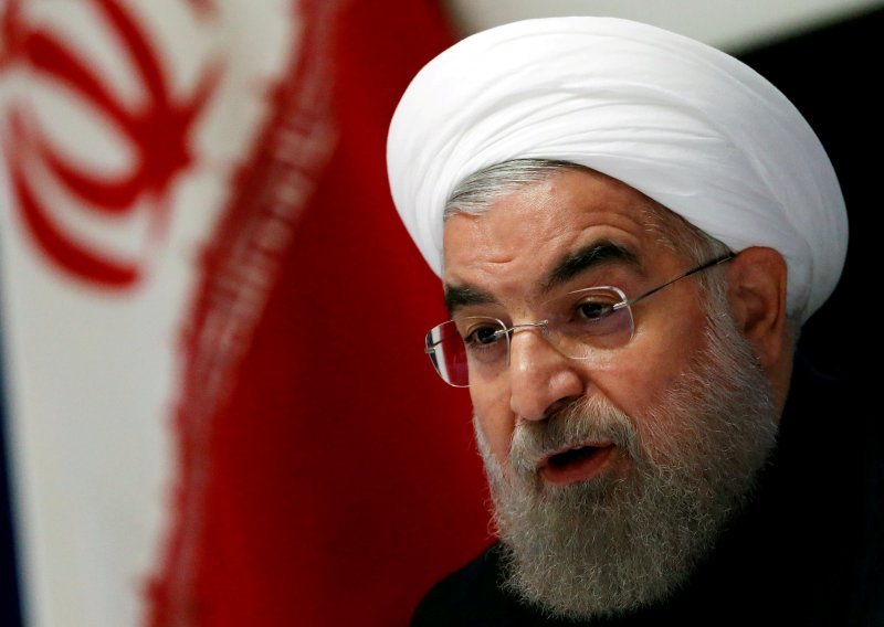 Rouhani kaže da ne treba dopuštenje za gradnju projektila