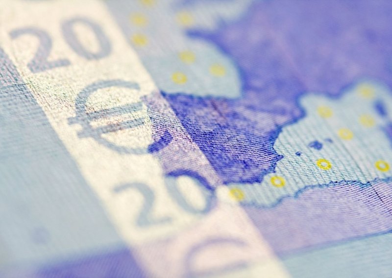 Europska unija stagnira, eurozona zabilježila simboličan rast gospodarstva