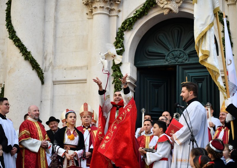 [FOTO] Dubrovnik slavi: Pogledajte kako je izgledalo otvorenje Festa sv. Vlaha