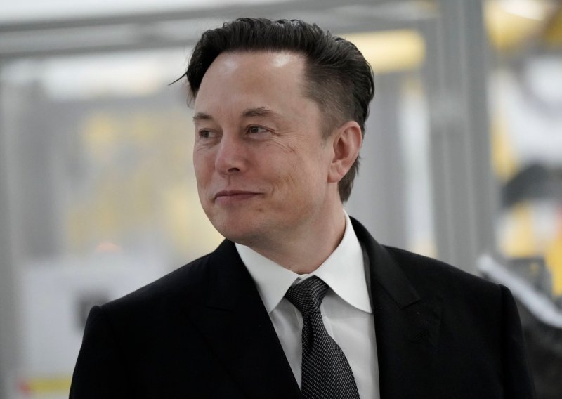 Musk lani donirao dionice vrijedne gotovo dvije milijarde dolara, kome točno – ne zna se