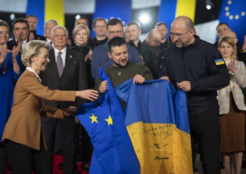 Zračna uzbuna oglasila se u Kijevu tijekom sastanka von der Leyen i Michela sa Zelenskim