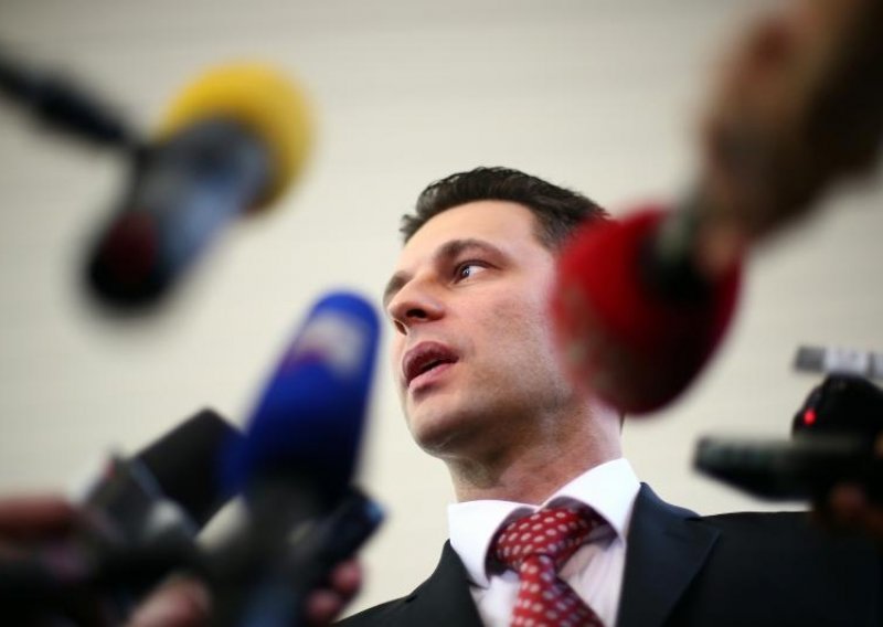Austrijanci u čudu: Hrvati prenose pregovore o vladi na televiziji