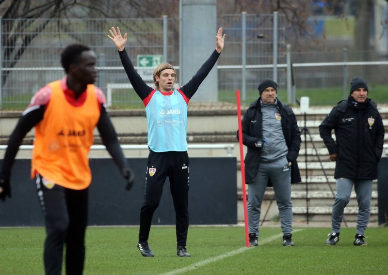 Borna Sosa odbio je ponudu iz najjače lige svijeta, dok je Stuttgart visokom cijenom 'ohladio' dva bundesligaša