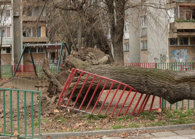 Zbog olujnog vjetra upaljen crveni alarm za dijelove Hrvatske