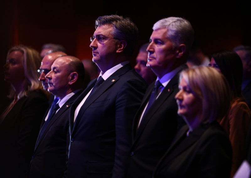 [FOTO] Plenković u Mostaru: Što prije uspostaviti vlast u Federaciji BiH, to isto očekuju EU i SAD