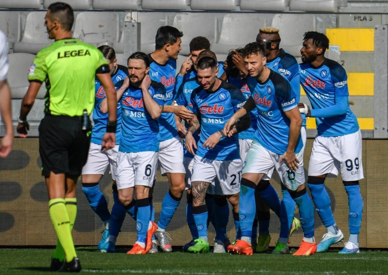 Nastavlja se Napolijeva bajka; Spallettijeva momčad zabila tri gola za tri boda