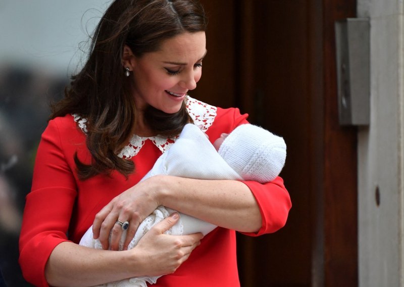 Obiteljska dadilja s prestižnog koledža otkrila što čini Kate Middleton dobrom majkom