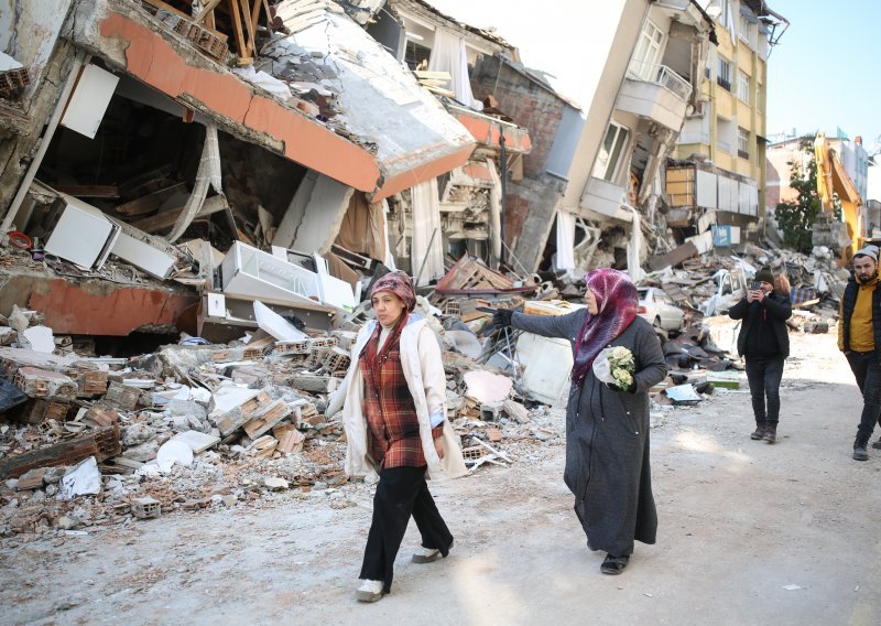 Zašto se srušilo toliko zgrada u Turskoj? Stručnjaci ističu brojne propuste u gradnji