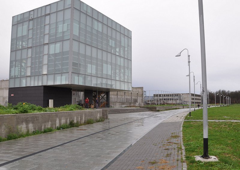 Jelkovec dobiva knjižnicu na četiri etaže