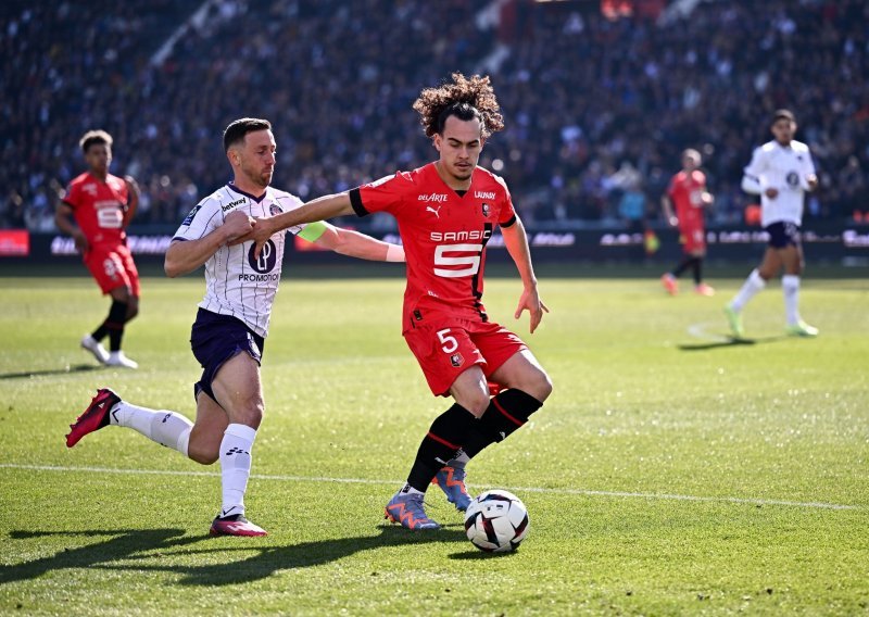 [FOTO] Rennes do odmora uvjerljivo gubio, nije mu u nastavku pomogao ni autogol domaćina ni ulazak Lovre Majera