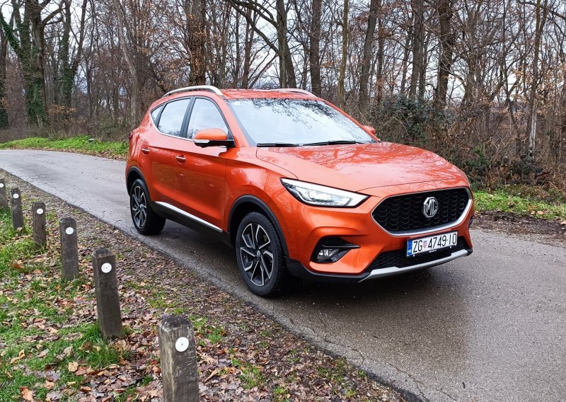 [FOTO/VIDEO] Vozili smo MG ZS XCLE 1.0 A/T Luxury: Dojmljiv subkompaktni crossover B-SUV segmenta slavne marke