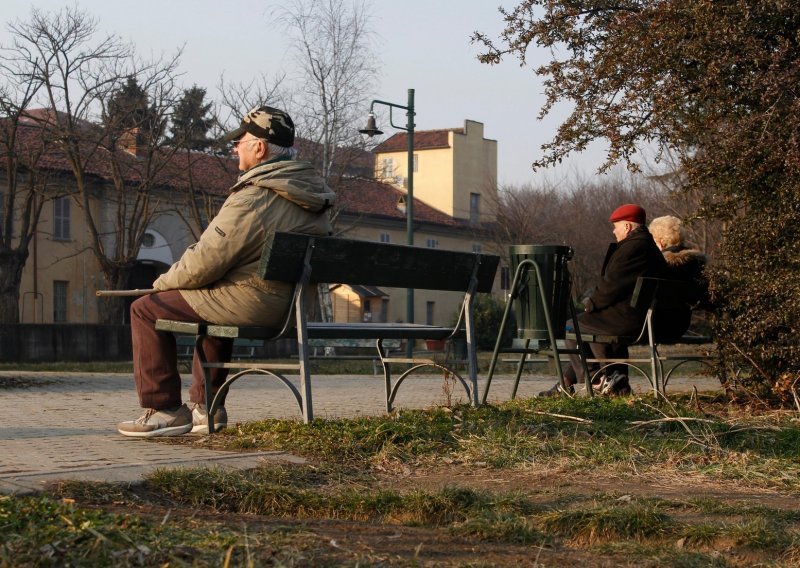 Umirovljenici: Danas se 'radujemo' kada nešto poskupi 'samo' 20 posto. Na rubu smo...