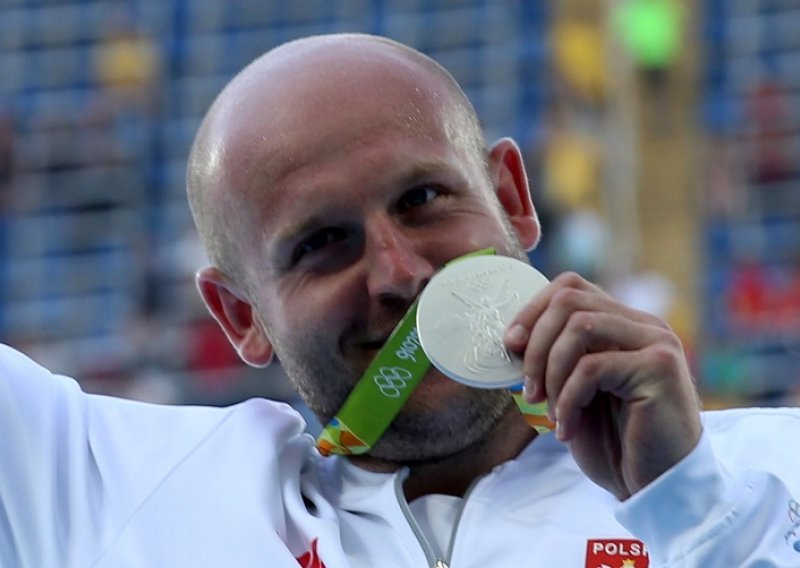 Srebrni olimpijac uspješno prodao osvojenu medalju u Riju