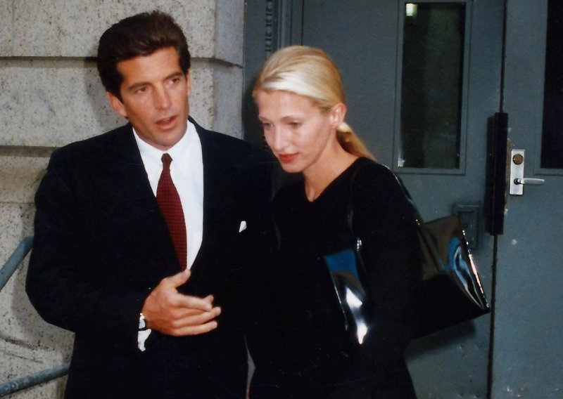 Kako je omiljena torbica ikone stila Carolyn Bessette-Kennedy postala modni klasik