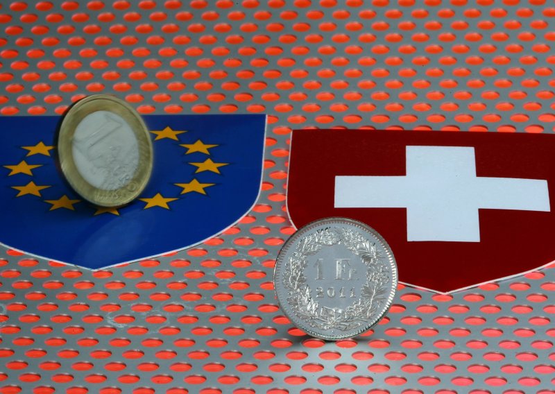 Zaraćene strane sve bliže konverziji kredita u eure