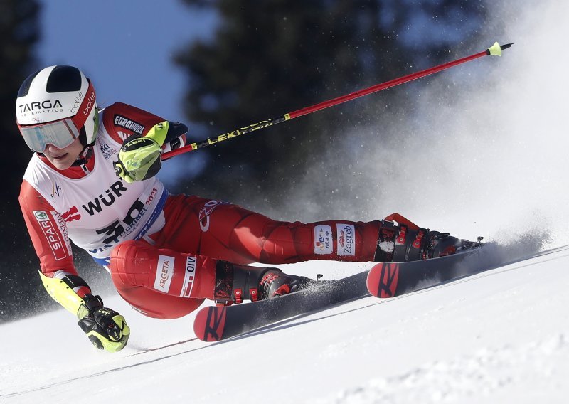 Zrinka Ljutić u svom prvom nastupu na Svjetskom prvenstvu izborila drugu vožnju, sjajna Shiffrin opet napada zlato