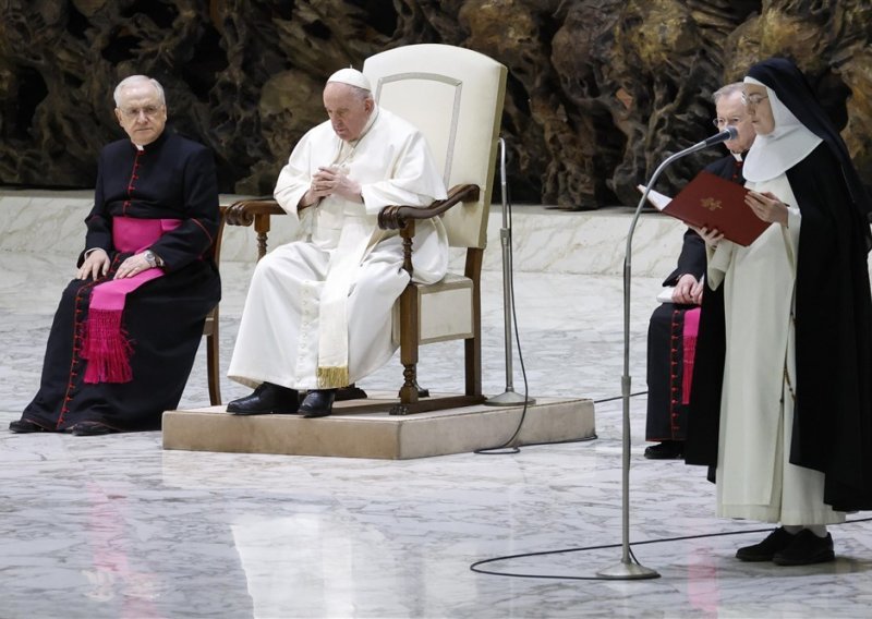 Papa Franjo će se krajem travnja sastati s Orbanom