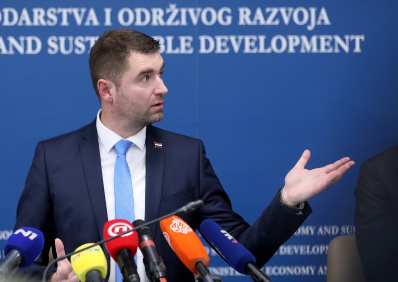 Ministar Filipović o kupovini OMV-a: INA ima pet benzinskih u Sloveniji, sad će ih imati barem peterostruko više