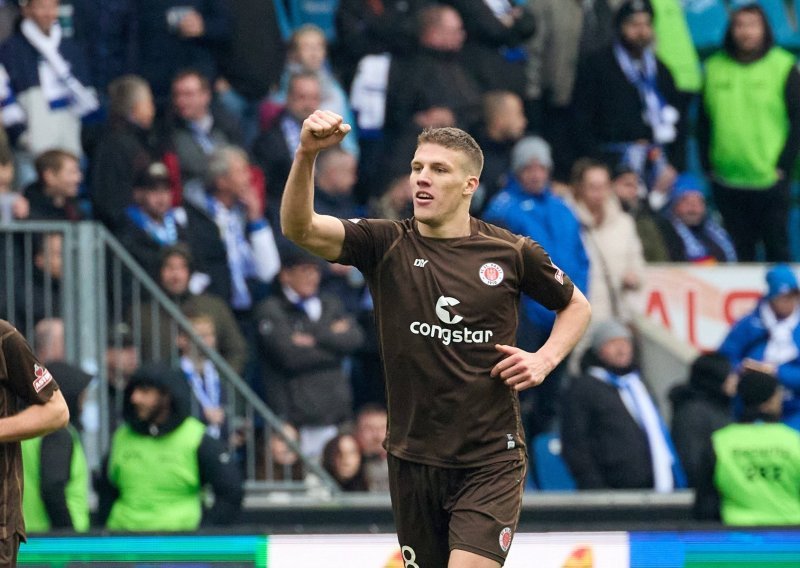 Hrvatski stoper junak je Hamburga; po drugi put u četiri utakmice zabio za pobjedu