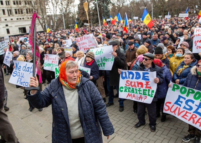 Održan proruski prosjed u Moldaviji: 'Oni imaju milijune. Mi umiremo od gladi'