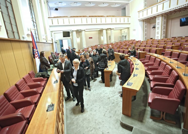 Danas vas nitko neće zaustaviti pokušate li ući u Sabor, no imate samo pola sata