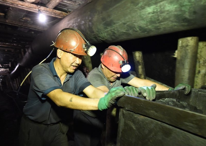 Katastrofa u Kini: Urušio se rudnik, najmanje 57 ljudi ostalo je zatrpano