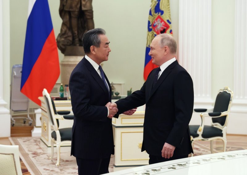 Putin se susreo s kineskim ministrom vanjskih poslova: Naša suradnja ima veliku važnost u stabiliziranju međunarodne situacije