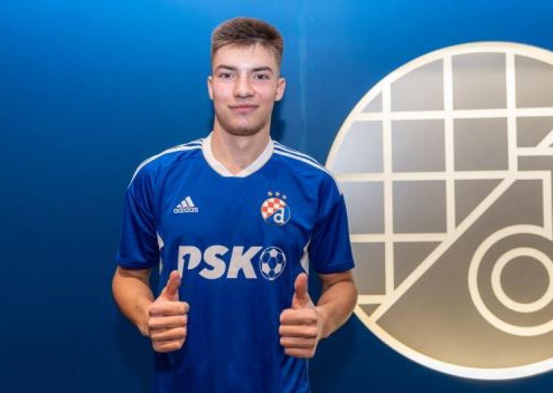 Uoči velikog derbija Dinamo potpisao ugovor sa sinom bivšeg igrača Hajduka i kapetana Vatrenih