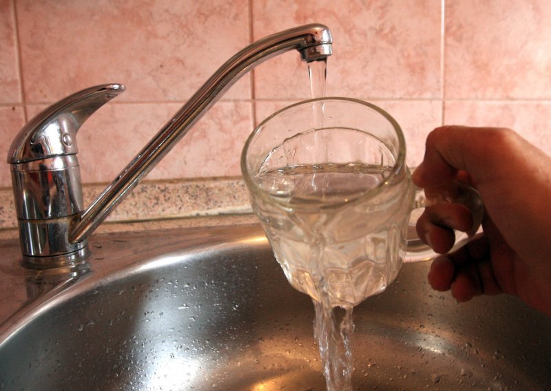 Karlovčani oprez; voda iz vodovoda je zamućena i nije za piće