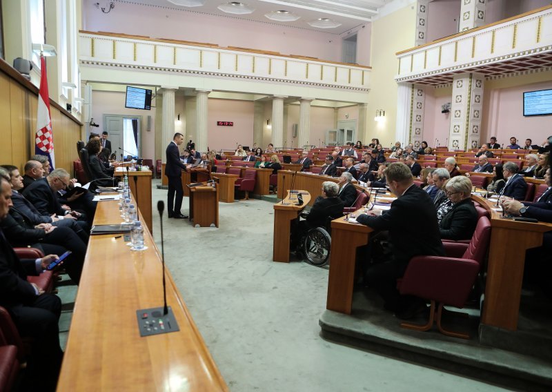 Ovih 17 zastupnika se nije pojavilo na glasovanju o povjerenju Plenkoviću, svi su iz oporbe