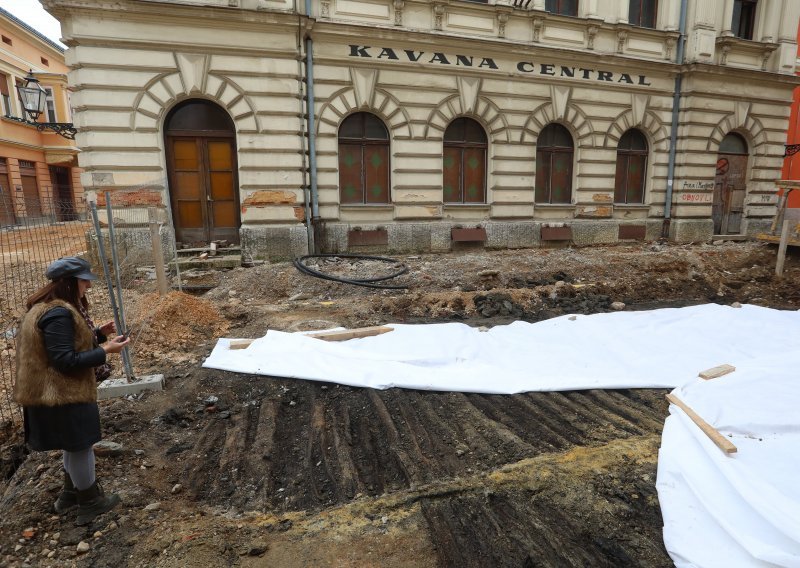 U karlovačkoj Zvijezdi otkrivena drvena cesta, vrijedan arheološki nalaz