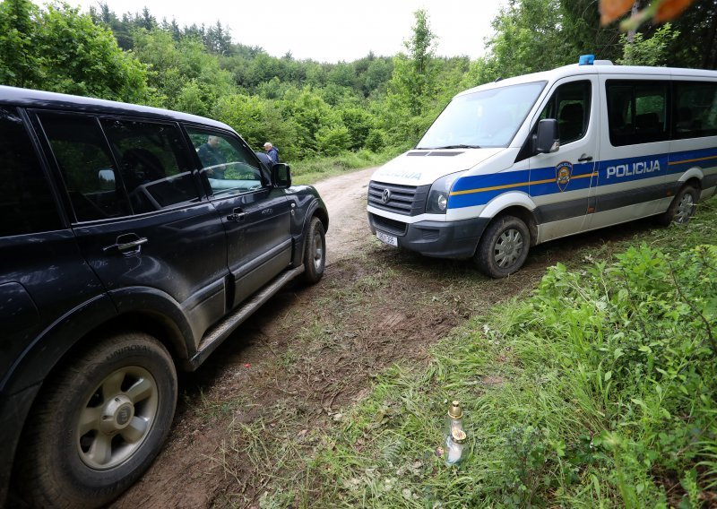 U šumi kod Karlovca pronađene ljudske kosti, forenzičari navode da se radi o starijem muškarcu