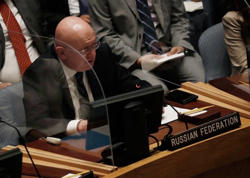 Ruski veleposlanik pri UN-u prekinuo minutu šutnje za žrtve agresije