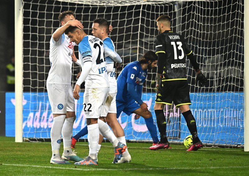 [FOTO] Napoli je nezaustavljiv i s desetoricom, titula u prvenstvu mu ne može pobjeći
