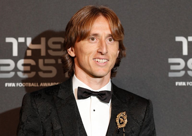 [FOTO] U momčadi godine po izboru Fife je naš neuništivi kapetan Luka Modrić; Lionel Messi najbolji nogometaš za 2022.