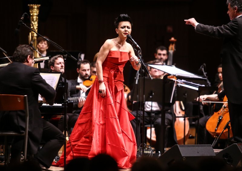 Amira Medunjanin najavila veliki koncert pod nazivom 'Gdje pjesme nose ljudska lica'
